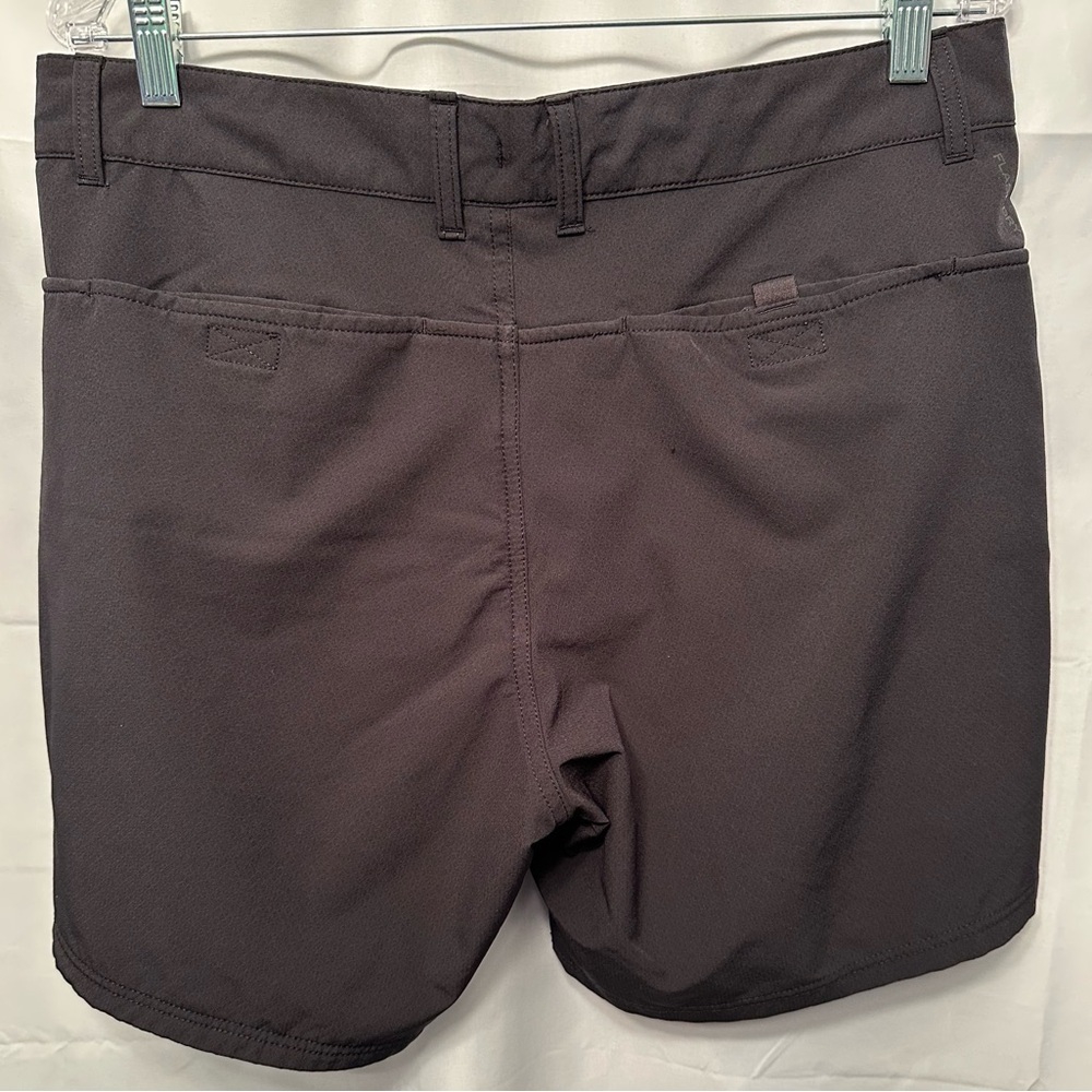 The North Face Shorts Men’s THIS IS SOLD - UNABLE TO DELETE - Picture 7 of 9